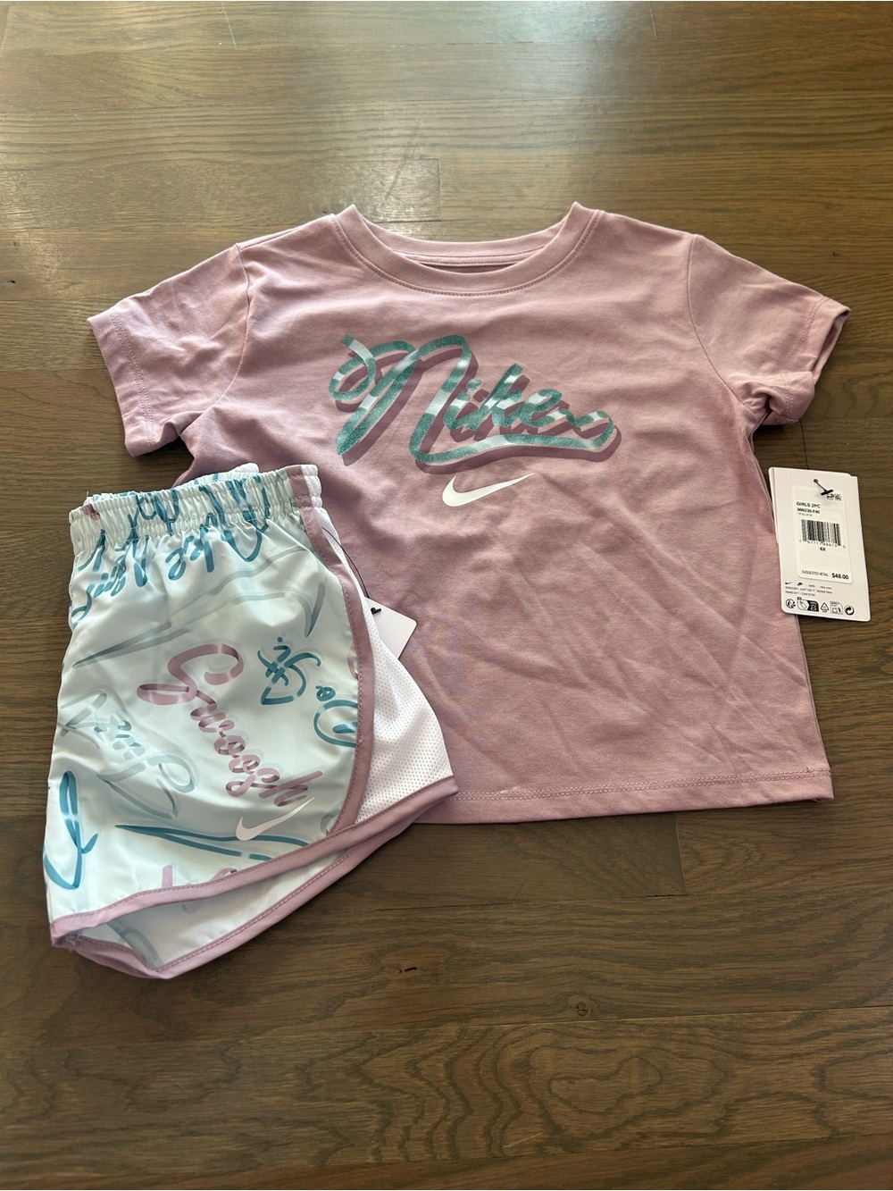 NWT Nike Girls Set size 6X